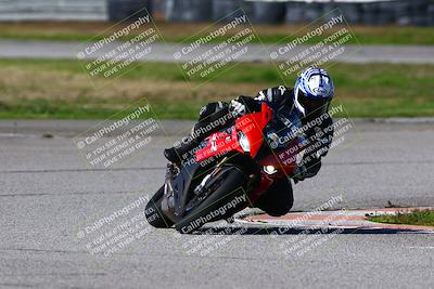 media/Jan-21-2023-Fastrack Riders (Sat) [[fcf3f88a30]]/Level 2/Session 4 Turn 6-Mountian Shot/